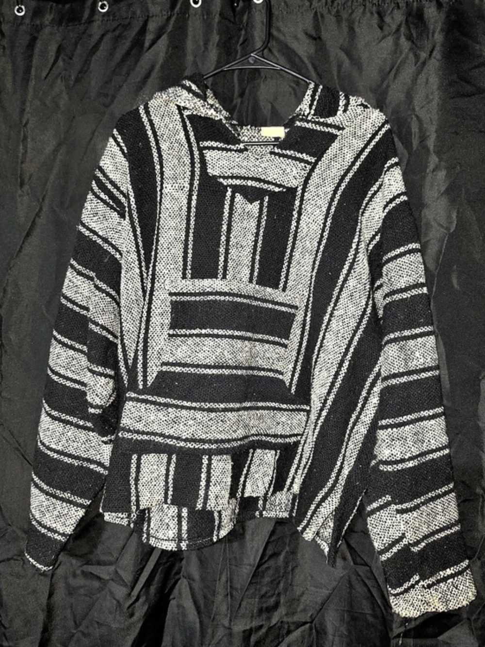 Staccato Geometric Sweater in Black & White Large